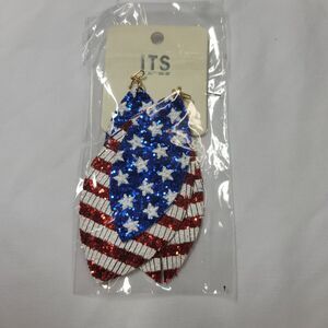 NWT Patriotic Stars & Stripes Faux Leather Feather Shaped Layered Earrings